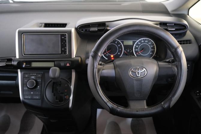 Toyota Wish II с пробегом 2009 года, цена 1 439 000 рублей, 110000 км, минивэн, Автокод Объявления