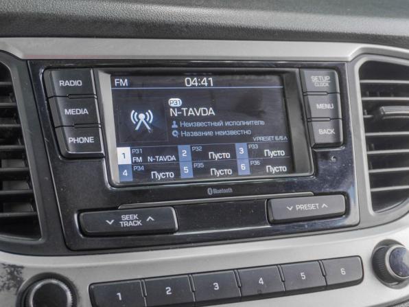 Hyundai Solaris II с пробегом 2018 года, цена 1 099 000 рублей, 164494 км, седан, Автокод Объявления