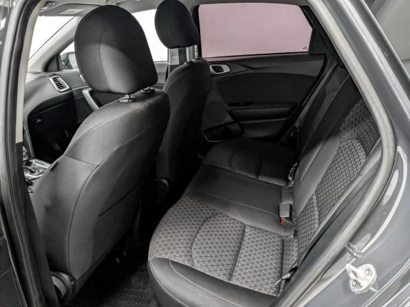 Kia Ceed III с пробегом 2019 года, цена 1 620 000 рублей, 119055 км, хэтчбек, Автокод Объявления
