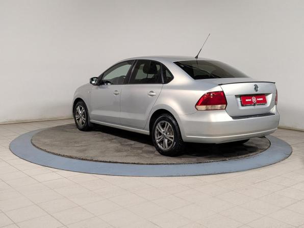 Volkswagen Polo V с пробегом 2011 года, цена 599 900 рублей, 255000 км, седан, Автокод Объявления