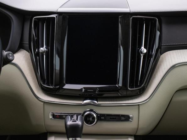 Volvo XC60 II с пробегом 2021 года, цена 3 767 000 рублей, 84500 км, внедорожник, Автокод Объявления