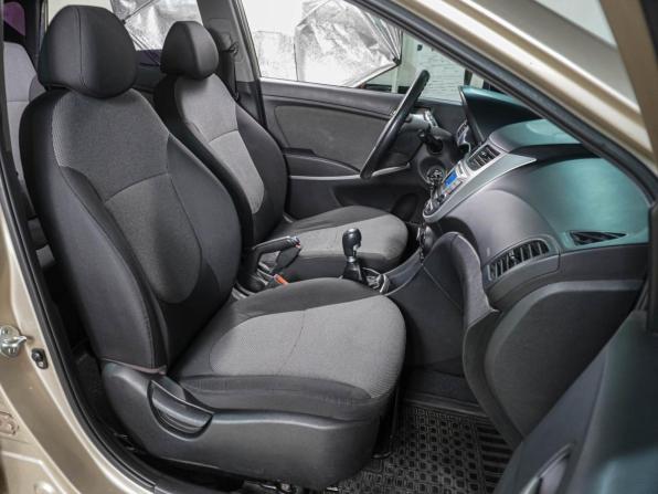 Hyundai Solaris I с пробегом 2012 года, цена 730 000 рублей, 197417 км, хэтчбек, Автокод Объявления