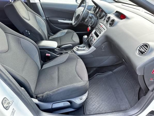 Peugeot 308 I Рестайлинг с пробегом 2012 года, цена 530 000 рублей, 124800 км, хэтчбек, Автокод Объявления