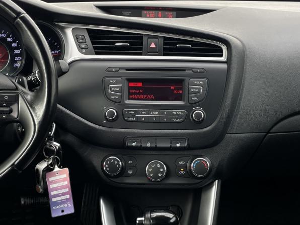 Kia Ceed II Рестайлинг с пробегом 2016 года, цена 1 290 000 рублей, 136137 км, универсал, Автокод Объявления