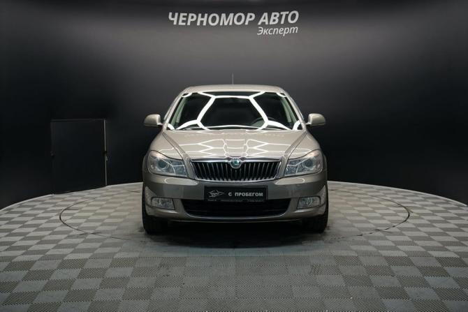 Skoda Octavia II (A5) Рестайлинг с пробегом 2013 года, цена 1 080 000 рублей, 239845 км, лифтбек, Автокод Объявления