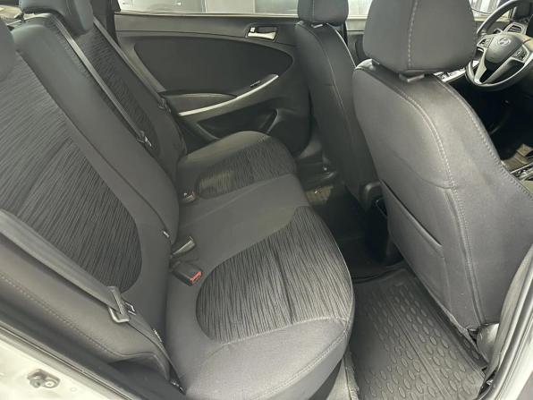 Hyundai Solaris I Рестайлинг с пробегом 2014 года, цена 995 000 рублей, 116400 км, седан, Автокод Объявления