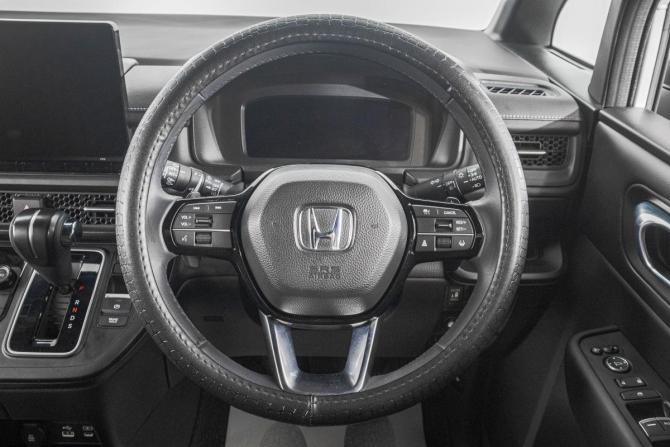 Honda Stepwgn VI с пробегом 2022 года, цена 3 049 000 рублей, 17000 км, минивэн, Автокод Объявления