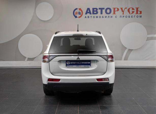 Mitsubishi Outlander III с пробегом 2013 года, цена 1 323 000 рублей, 129854 км, внедорожник, Автокод Объявления