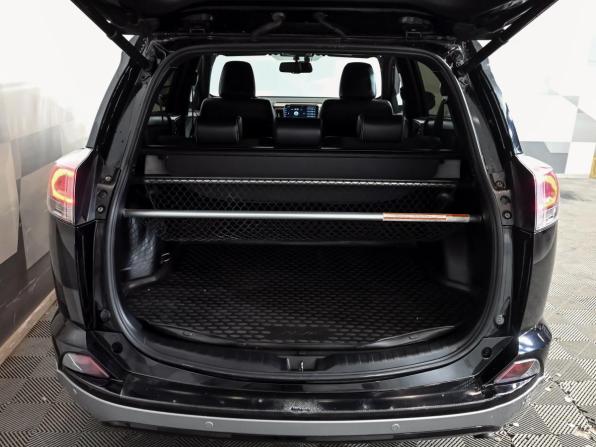Toyota RAV4 IV (XA40) Рестайлинг с пробегом 2016 года, цена 2 550 000 рублей, 185480 км, внедорожник, Автокод Объявления
