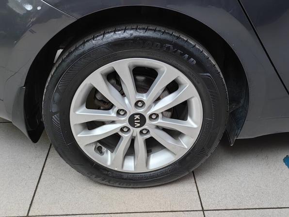 Kia Ceed II Рестайлинг с пробегом 2018 года, цена 1 278 000 рублей, 128000 км, хэтчбек, Автокод Объявления