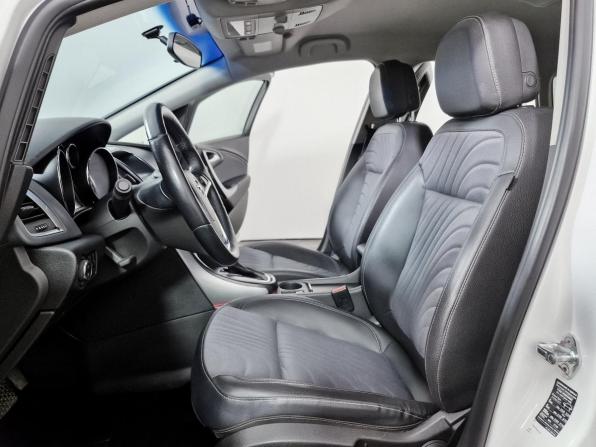 Opel Astra J Рестайлинг с пробегом 2013 года, цена 789 000 рублей, 189125 км, хэтчбек, Автокод Объявления