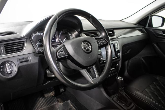 Skoda Rapid I Рестайлинг с пробегом 2018 года, цена 1 310 000 рублей, 140001 км, лифтбек, Автокод Объявления