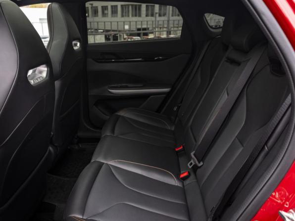 Changan UNI-V I с пробегом 2023 года, цена 2 389 000 рублей, 25558 км, лифтбек, Автокод Объявления