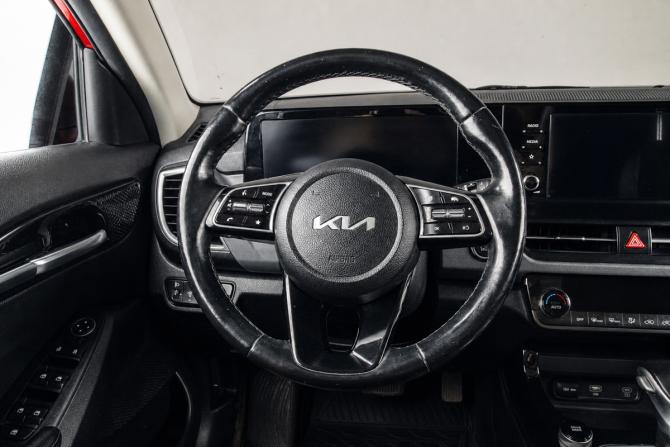 Kia Seltos I Рестайлинг с пробегом 2023 года, цена 2 379 000 рублей, 95600 км, внедорожник, Автокод Объявления