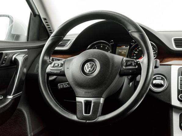 Volkswagen Passat B7 с пробегом 2011 года, цена 1 290 000 рублей, 205736 км, седан, Автокод Объявления