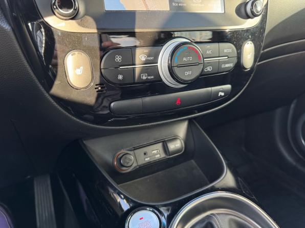 Kia Soul II Рестайлинг с пробегом 2019 года, цена 1 620 000 рублей, 78000 км, хэтчбек, Автокод Объявления