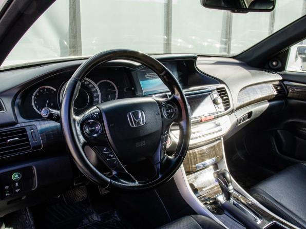 Honda Accord IX с пробегом 2013 года, цена 1 335 000 рублей, 294582 км, седан, Автокод Объявления