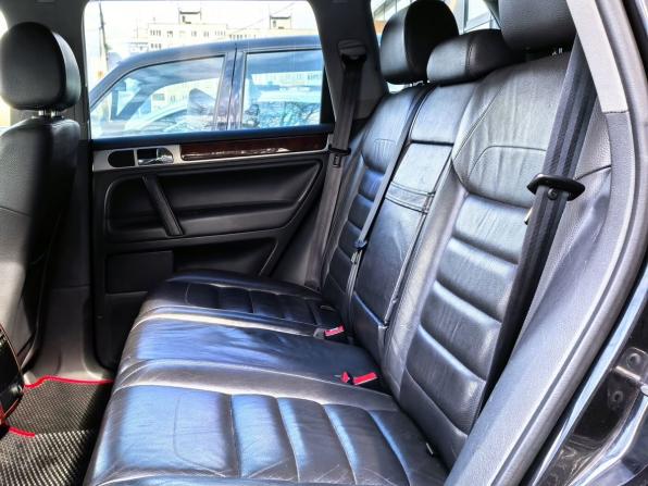 Volkswagen Touareg I Рестайлинг с пробегом 2009 года, цена 1 050 000 рублей, 300000 км, внедорожник, Автокод Объявления