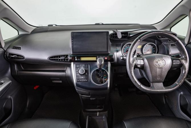 Toyota Wish II с пробегом 2010 года, цена 1 249 000 рублей, 220000 км, минивэн, Автокод Объявления