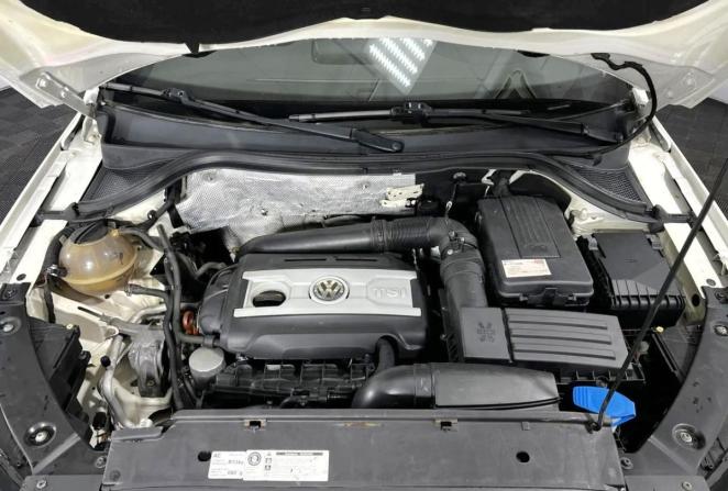 Volkswagen Tiguan I Рестайлинг с пробегом 2011 года, цена 1 170 000 рублей, 220800 км, внедорожник, Автокод Объявления