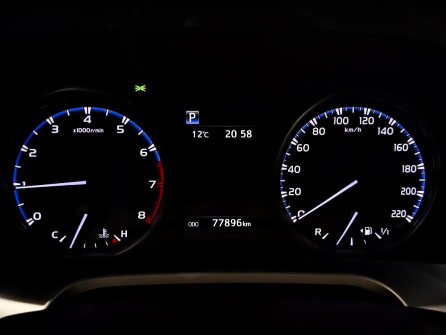 Toyota RAV4 IV (XA40) Рестайлинг Москва  - изображение 12