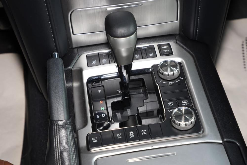 Toyota Land Cruiser 200 Series Рестайлинг 2 Новосибирск  - изображение 18