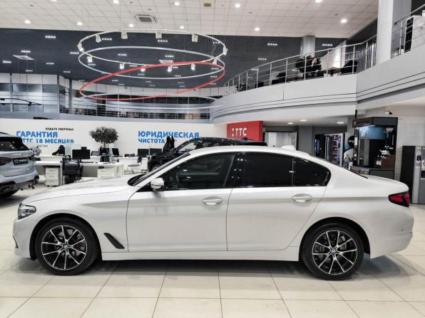 BMW 5 серии VII (G30/G31/G38) с пробегом 2018 года, цена 2 400 000 рублей, 217560 км, седан, Автокод Объявления