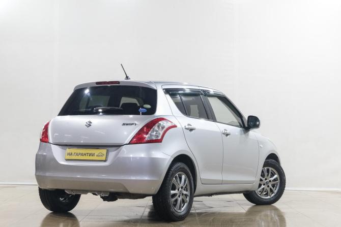 Suzuki Swift IV с пробегом 2014 года, цена 799 000 рублей, 171000 км, хэтчбек, Автокод Объявления
