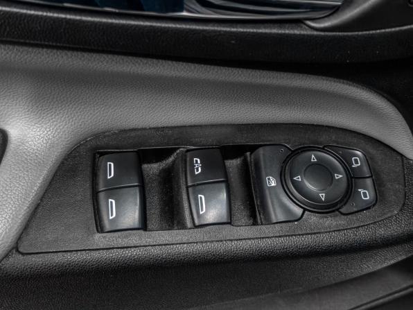 Chevrolet Equinox III Рестайлинг с пробегом 2022 года, цена 2 749 900 рублей, 113830 км, внедорожник, Автокод Объявления
