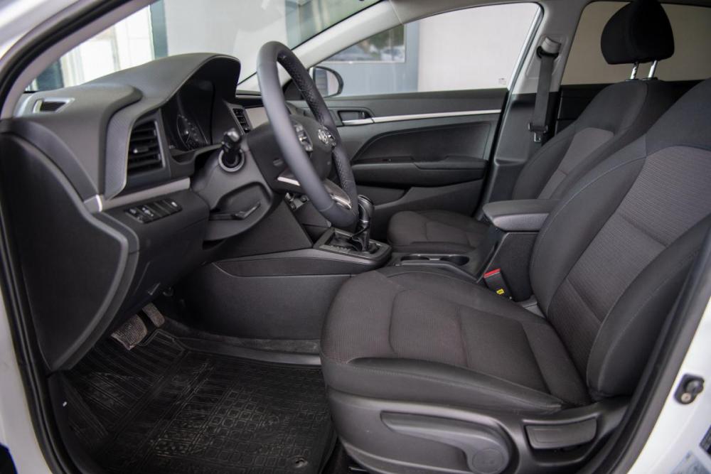 Hyundai Elantra VI (AD) Рестайлинг Ростов-на-Дону  - изображение 12