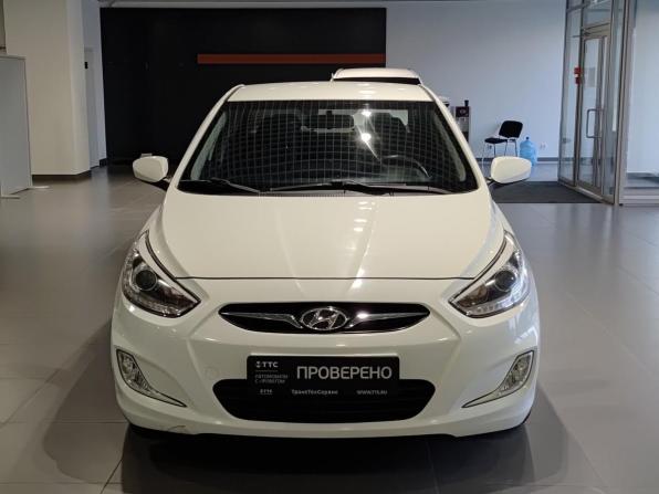 Hyundai Solaris I с пробегом 2013 года, цена 810 000 рублей, 137610 км, седан, Автокод Объявления