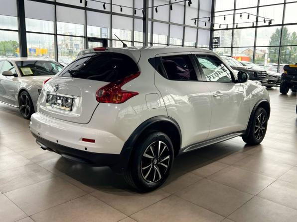 Nissan Juke I с пробегом 2013 года, цена 1 090 000 рублей, 132900 км, внедорожник, Автокод Объявления