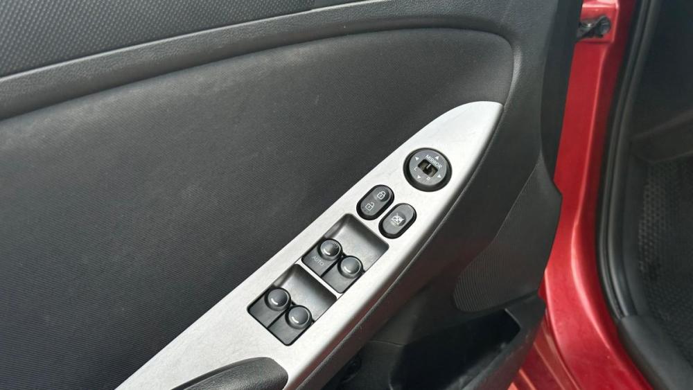 Hyundai Solaris I Рестайлинг Мурманск  - изображение 7