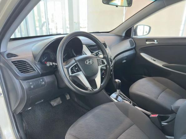 Hyundai Solaris I с пробегом 2014 года, цена 770 000 рублей, 173300 км, седан, Автокод Объявления
