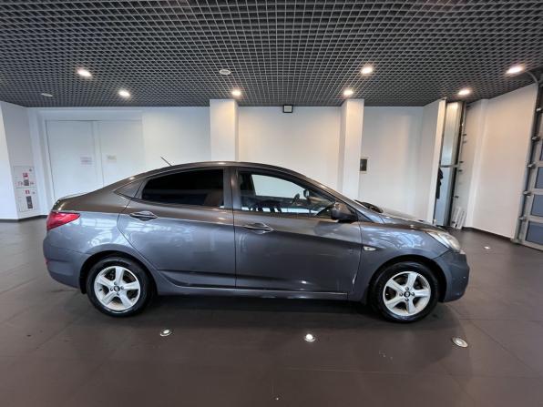 Hyundai Solaris I с пробегом 2012 года, цена 435 000 рублей, 336142 км, седан, Автокод Объявления