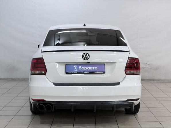 Volkswagen Polo V Рестайлинг с пробегом 2016 года, цена 938 000 рублей, 206119 км, седан, Автокод Объявления
