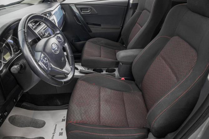 Toyota Auris II с пробегом 2013 года, цена 1 299 000 рублей, 100800 км, хэтчбек, Автокод Объявления