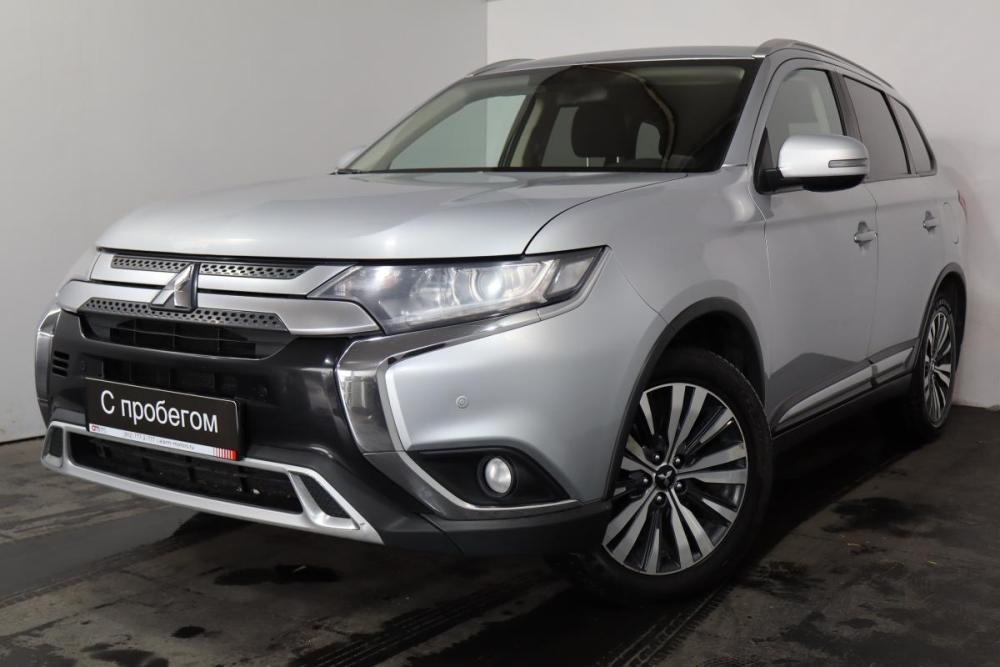 Mitsubishi Outlander III Рестайлинг 3 Санкт-Петербург  - изображение 3