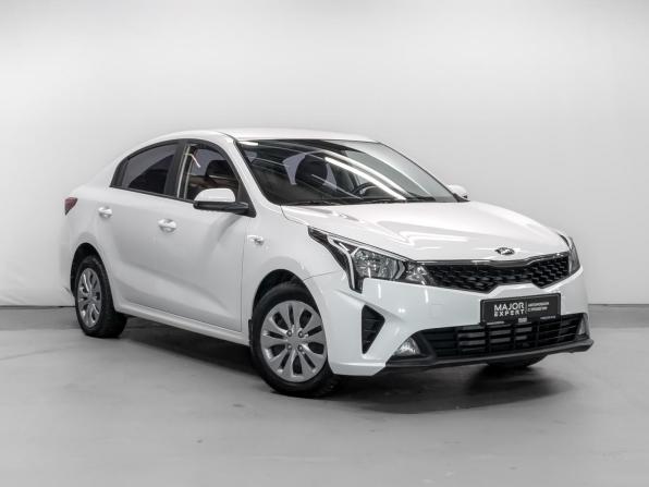 Kia Rio IV Рестайлинг с пробегом 2021 года, цена 1 725 000 рублей, 38885 км, седан, Автокод Объявления