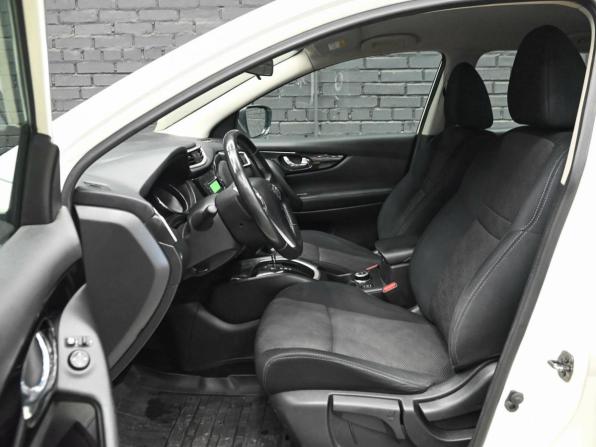 Nissan Qashqai II с пробегом 2015 года, цена 1 900 000 рублей, 111075 км, внедорожник, Автокод Объявления
