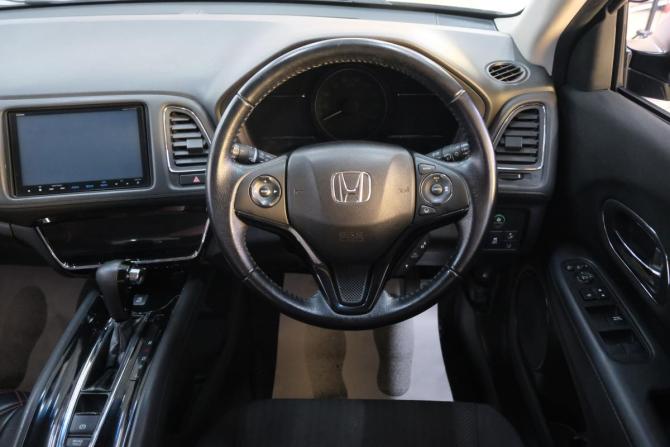 Honda Vezel I с пробегом 2016 года, цена 1 749 000 рублей, 120000 км, внедорожник, Автокод Объявления