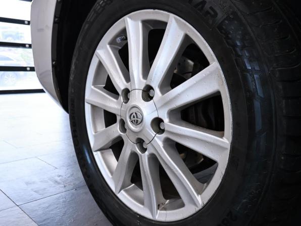 Toyota Land Cruiser 200 Series Рестайлинг 1 с пробегом 2013 года, цена 3 750 000 рублей, 305158 км, внедорожник, Автокод Объявления