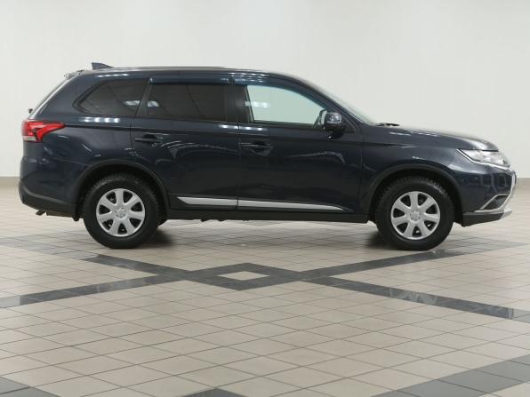 Mitsubishi Outlander III Рестайлинг 2 с пробегом 2017 года, цена 1 876 000 рублей, 116000 км, внедорожник, Автокод Объявления