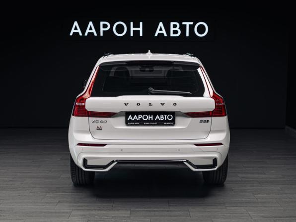 Volvo XC60 II Рестайлинг с пробегом 2024 года, цена 6 200 000 рублей, 60 км, внедорожник, Автокод Объявления