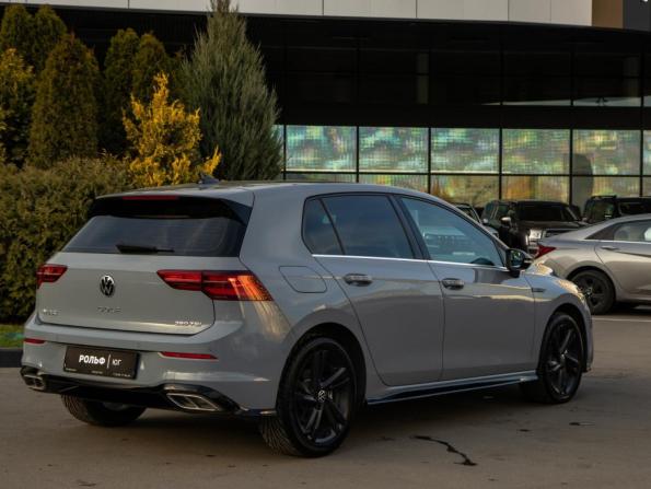Volkswagen Golf VIII с пробегом 2022 года, цена 2 798 000 рублей, 52890 км, хэтчбек, Автокод Объявления