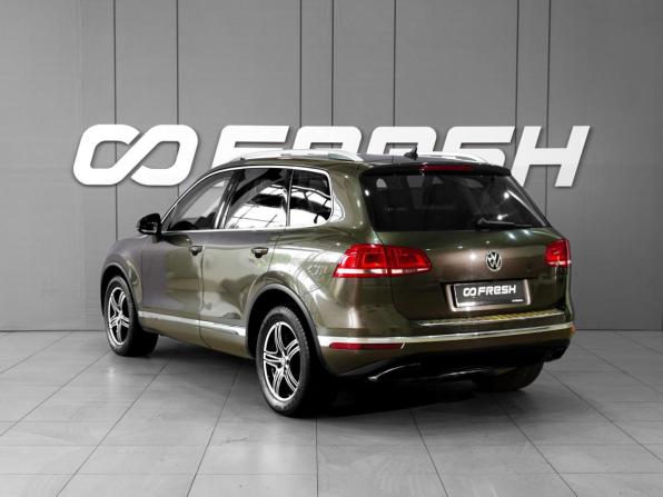 Volkswagen Touareg II Рестайлинг с пробегом 2015 года, цена 2 898 000 рублей, 141556 км, внедорожник, Автокод Объявления
