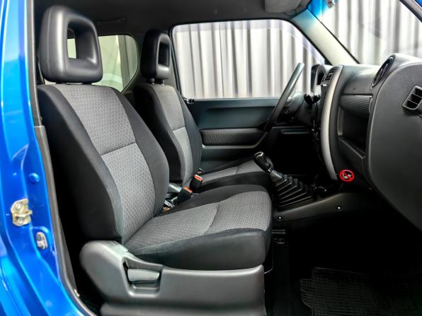 Suzuki Jimny III Рестайлинг 1 с пробегом 2007 года, цена 699 000 рублей, 187431 км, внедорожник, Автокод Объявления
