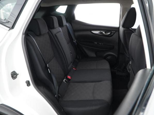 Nissan Qashqai II с пробегом 2016 года, цена 1 650 000 рублей, 92858 км, внедорожник, Автокод Объявления