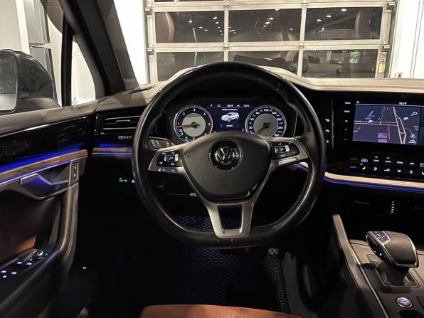 Volkswagen Touareg III с пробегом 2019 года, цена 4 999 000 рублей, 138501 км, внедорожник, Автокод Объявления