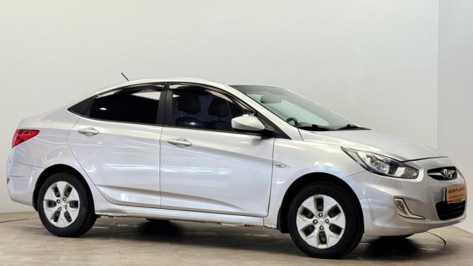 Hyundai Solaris I с пробегом 2012 года, цена 585 000 рублей, 186700 км, седан, Автокод Объявления